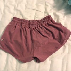 Lululemon HOTTY hot shorts size 4